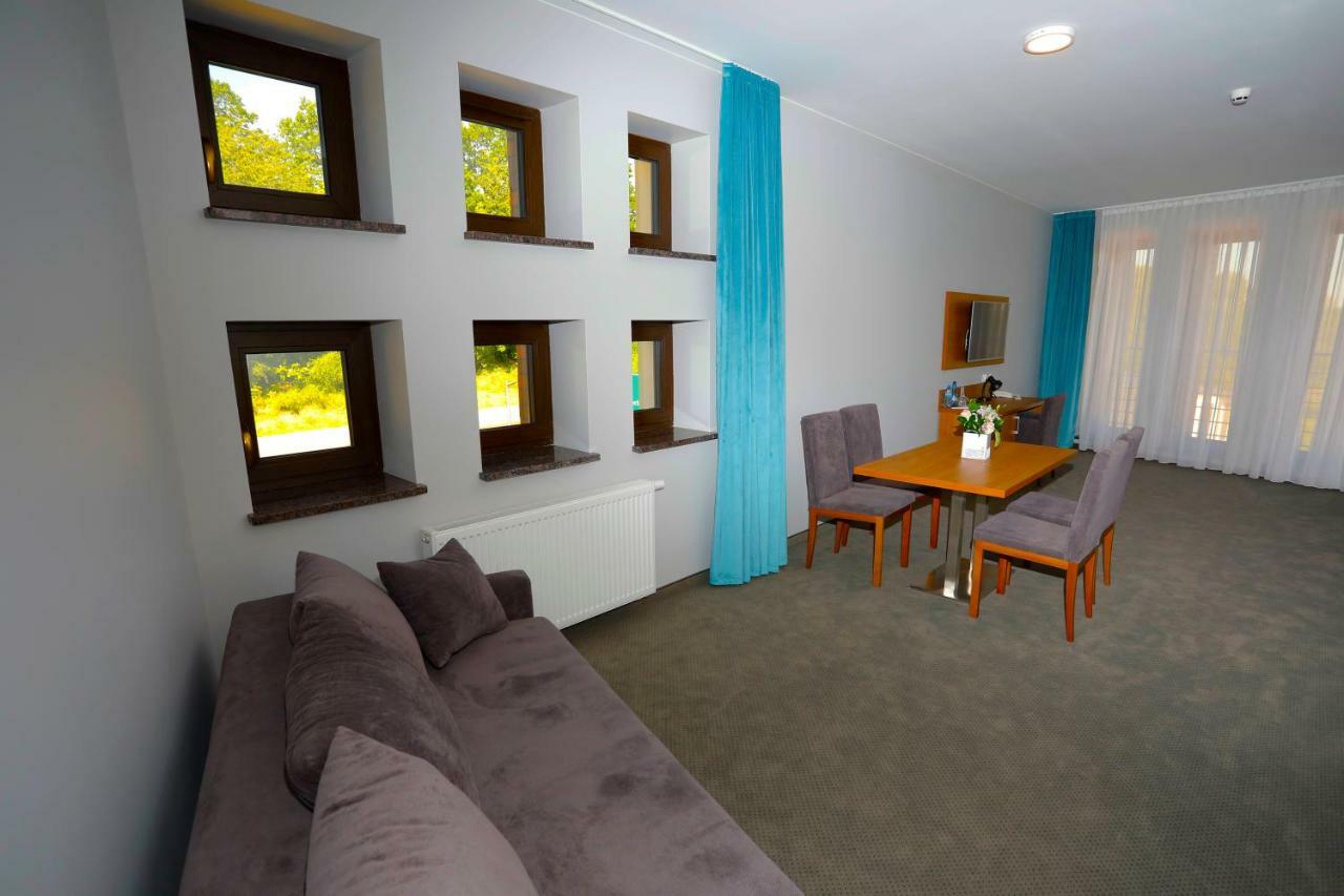 Stary Mlyn Hotell Świdnica Exteriör bild