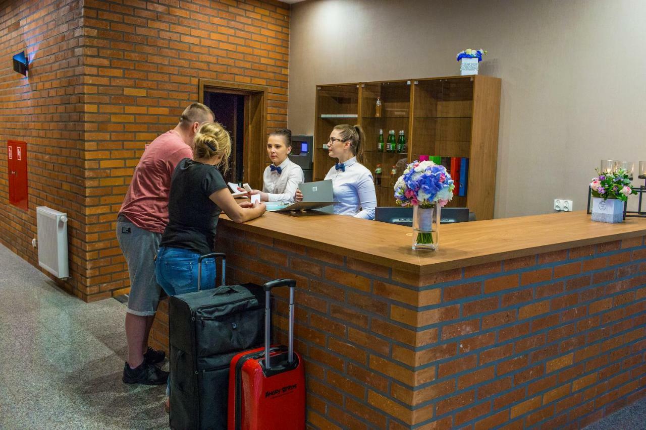 Stary Mlyn Hotell Świdnica Exteriör bild